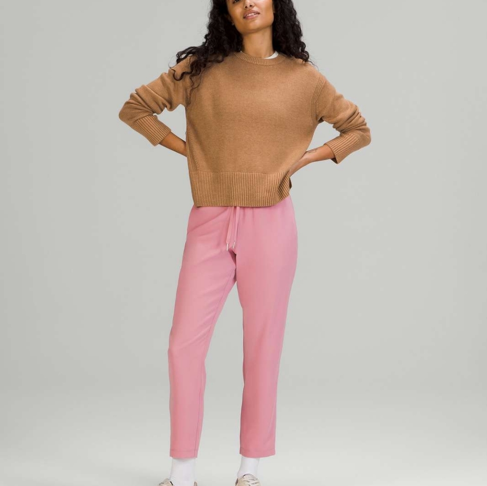 Lululemon on the fly pant pink taupe